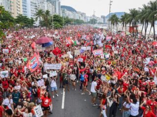 Realizaron otra marcha masiva en apoyo a Lula da Silva en Río de Janeiro a dos semanas del balotaje