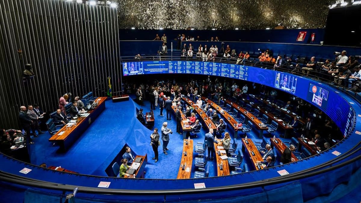 El Senado de Brasil aprobó el fin de la jornada “6×1” y redujo la semana laboral a 40 horas