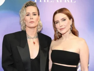 Sophia Bush y Ashlyn Harris: el amor que nació entre dos divorcios, enfrentó rumores y terminó en una boda secreta