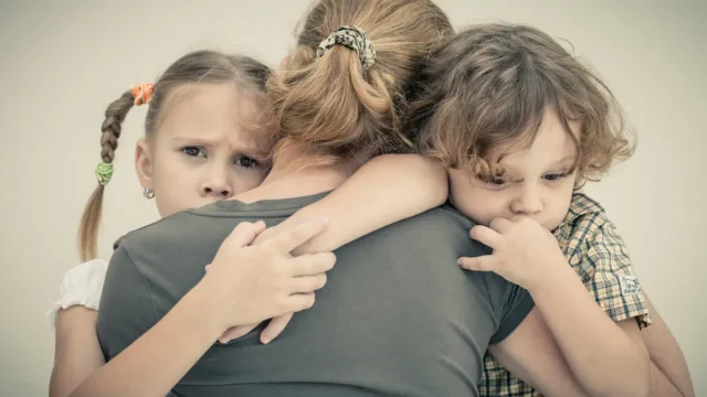 Cómo criar hijos más fuertes frente a la ansiedad y el miedo