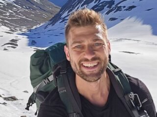 Se propuso recorrer el mundo sin tomar aviones, pero las cosas no salieron como esperaba